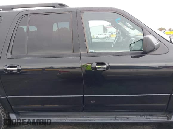 ✅ 2015 Ford Expedition Max XLT • VIN: 1FMJK1JT9FEF50821 • Lot: 43715316. Wystawiony na IAAI z przebiegiem 157 518 mil. Bezpłatny archiwum sprzedaży aukcyjnych z USA i szczegółowy raport historii pojazdu na DreamBid. Zdjęcie 13.