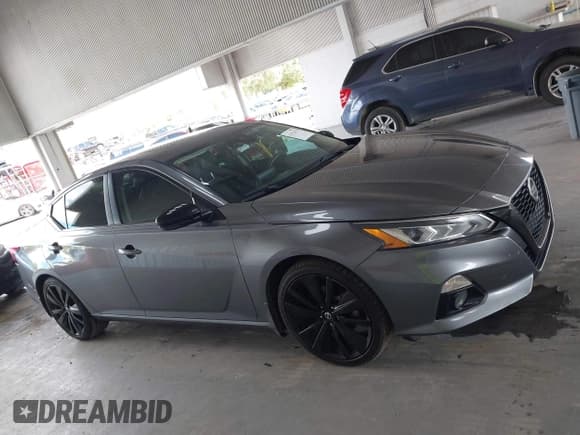 ✅ 2022 Nissan Altima SR • VIN: 1N4BL4CV4NN355378 • Lot: 43312479. Wystawiony na IAAI z przebiegiem 306 617 mil. Bezpłatny archiwum sprzedaży aukcyjnych z USA i szczegółowy raport historii pojazdu na DreamBid. Zdjęcie 13.