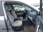 ✅ 2017 Subaru Forester Premium • VIN: JF2SJAGC8HH462929 • Lot: 43258982. Wystawiony na IAAI z przebiegiem 63 027 mil. Bezpłatny archiwum sprzedaży aukcyjnych z USA i szczegółowy raport historii pojazdu na DreamBid. Zdjęcie 5.