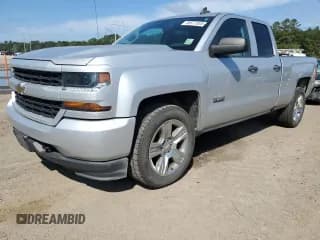 ✅ 2018 Chevrolet Silverado 1500 Custom • VIN: 1GCRCPEC4JZ231670 • Lot: 85677925. Wystawiony na Copart z przebiegiem 116 833 mil. Bezpłatny archiwum sprzedaży aukcyjnych z USA i szczegółowy raport historii pojazdu na DreamBid. Zdjęcie 1.