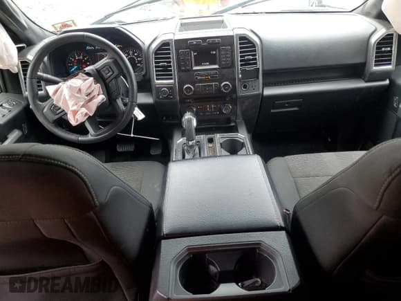 ✅ 2016 Ford F-150 XLT • VIN: 1FTEX1EP1GFA77299 • Lot: 82504775. Listed on Copart with 105,374 mi. Free auction sales archive from the USA and detailed vehicle history report at DreamBid. Image 8.