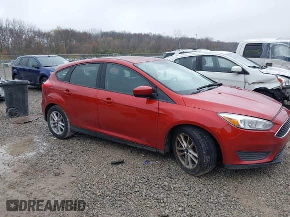 ✅ 2018 Ford Focus SE • VIN: 1FADP3K24JL282307 • Lot: 43753177. Wystawiony na IAAI z przebiegiem 107 597 mil. Bezpłatny archiwum sprzedaży aukcyjnych z USA i szczegółowy raport historii pojazdu na DreamBid. Zdjęcie 13.