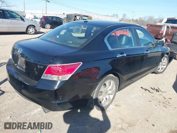 ✅ 2009 Honda Accord EX-L • VIN: 1HGCP36859A050487 • Lot: 43673688. Listed on IAAI with 105,851 mi. Free auction sales archive from the USA and detailed vehicle history report at DreamBid. Image 4.