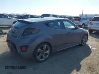 ✅ 2014 Hyundai Veloster Turbo • VIN: KMHTC6AE6EU204850 • Lot: 41574655. Wystawiony na IAAI z przebiegiem 127 836 mil. Bezpłatny archiwum sprzedaży aukcyjnych z USA i szczegółowy raport historii pojazdu na DreamBid. Zdjęcie 4.