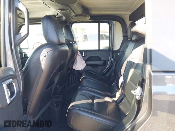 ✅ 2020 Jeep Gladiator Overland • VIN: 1C6HJTFG4LL201352 • Лот: 43614806. Опубликован ранее на IAAI с пробегом 95 727 миль. Бесплатный доступ к архиву аукционных продаж из США и подробный отчёт об истории автомобиля на DreamBid. Изображение 8.