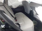 ✅ 2023 Toyota Corolla Cross L • VIN: 7MUAAAAG4PV069225 • Lot: 43460558. Wystawiony na IAAI z przebiegiem 17 921 mil. Bezpłatny archiwum sprzedaży aukcyjnych z USA i szczegółowy raport historii pojazdu na DreamBid. Zdjęcie 8.