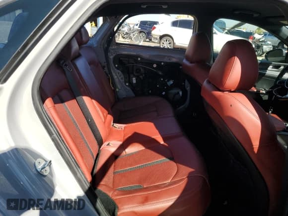 ✅ 2024 Kia K5 GT-Line • VIN: 5XXG64J20RG263881 • Lot: 85856945. Wystawiony na Copart z przebiegiem 24 526 mil. Bezpłatny archiwum sprzedaży aukcyjnych z USA i szczegółowy raport historii pojazdu na DreamBid. Zdjęcie 10.