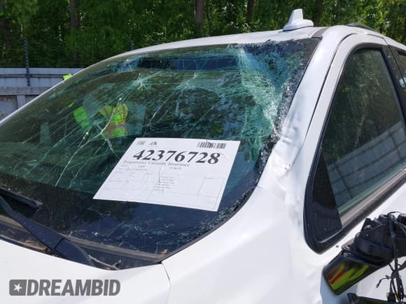 ✅ 2024 GMC Yukon AT4 • VIN: 1GKS2CKD0RR205285 • Lot: 42376728. Wystawiony na IAAI z przebiegiem 26 268 mil. Bezpłatny archiwum sprzedaży aukcyjnych z USA i szczegółowy raport historii pojazdu na DreamBid. Zdjęcie 19.