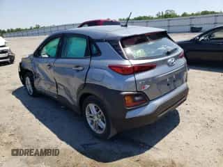 2020 Hyundai Kona SE с VIN KM8K1CAA2LU570637, выставлен на аукционе Copart как лот 50371372 с пробегом Не указан миль и . История ставок и продаж доступна на DreamBid. Изображение 3.
