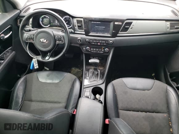 ✅ 2019 Kia Niro EX • VIN: KNDCC3LC7K5265385 • Lot: 65168145. Wystawiony na Copart z przebiegiem 68 680 mil. Bezpłatny archiwum sprzedaży aukcyjnych z USA i szczegółowy raport historii pojazdu na DreamBid. Zdjęcie 8.