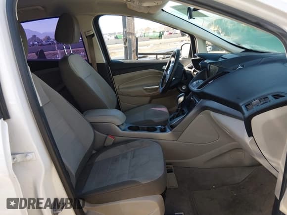 ✅ 2014 Ford C-Max SE • VIN: 1FADP5AU2EL501558 • Лот: 43758095. Опубликован ранее на IAAI с пробегом 107 686 миль. Бесплатный доступ к архиву аукционных продаж из США и подробный отчёт об истории автомобиля на DreamBid. Изображение 5.