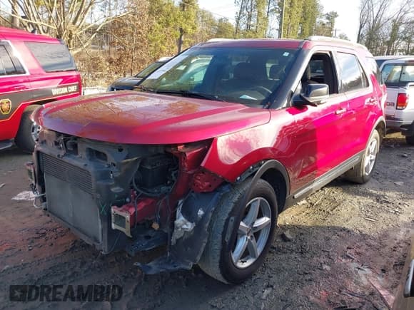 ✅ 2017 Ford Explorer XLT • VIN: 1FM5K8DH1HGD95576 • Lot: 41315566. Wystawiony na IAAI z przebiegiem 142 417 mil. Bezpłatny archiwum sprzedaży aukcyjnych z USA i szczegółowy raport historii pojazdu na DreamBid. Zdjęcie 14.