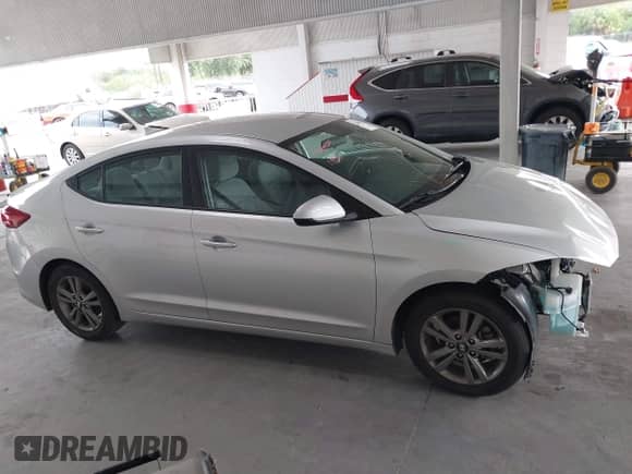 2018 Hyundai Elantra Limited с VIN 5NPD84LF8JH236403, выставлен на аукционе IAAI как лот 42366931 с пробегом 27 579 миль миль и . История ставок и продаж доступна на DreamBid. Изображение 14.