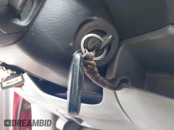 ✅ 2015 Toyota Tacoma • VIN: 3TMLU4EN5FM188212 • Lot: 42319990. Listed on IAAI with 105,691 mi. Free auction sales archive from the USA and detailed vehicle history report at DreamBid. Image 11.