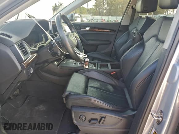 ✅ 2018 Audi Q5 Premium Plus • VIN: WA1BNAFY4J2245879 • Lot: 94298415. Wystawiony na Copart z przebiegiem 96 925 mil. Bezpłatny archiwum sprzedaży aukcyjnych z USA i szczegółowy raport historii pojazdu na DreamBid. Zdjęcie 7.