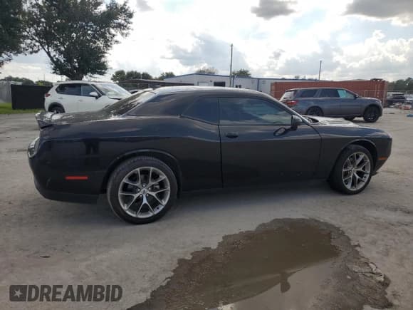 ✅ 2021 Dodge Challenger SXT • VIN: 2C3CDZAG6MH638194 • Lot: 73024644. Wystawiony na Copart z przebiegiem 30 607 mil. Bezpłatny archiwum sprzedaży aukcyjnych z USA i szczegółowy raport historii pojazdu na DreamBid. Zdjęcie 3.