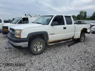 2004 Chevrolet Silverado 2500HD LS с VIN 1GCHK29U84E368790, выставлен на аукционе Copart как лот 65561005 с пробегом 188 462 миль миль и Чистый • Clean title. История ставок и продаж доступна на DreamBid. Изображение 1.