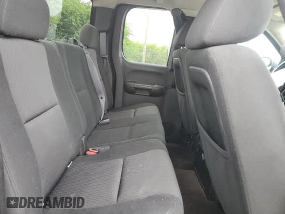 ✅ 2013 GMC Sierra 1500 SLE • VIN: 1GTR1VE07DZ299207 • Lot: 64427205. Wystawiony na Copart z przebiegiem 102 048 mil. Bezpłatny archiwum sprzedaży aukcyjnych z USA i szczegółowy raport historii pojazdu na DreamBid. Zdjęcie 10.