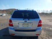 ✅ 2008 Kia Sorento LX • VIN: KNDJC735X85799828 • Lot: 43608224. Wystawiony na IAAI z przebiegiem 111 053 mil. Bezpłatny archiwum sprzedaży aukcyjnych z USA i szczegółowy raport historii pojazdu na DreamBid. Zdjęcie 16.