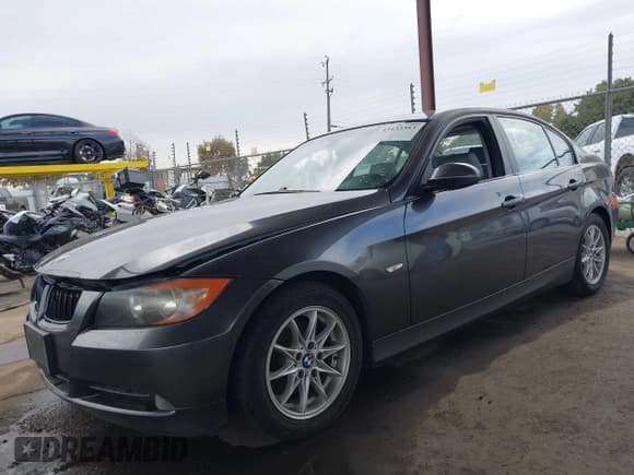 ✅ 2008 BMW 3 Series 328i • VIN: WBAVC53568FZ82916 • Lot: 43433383. Listed on IAAI with 158,770 mi. Free auction sales archive from the USA and detailed vehicle history report at DreamBid. Image 2.