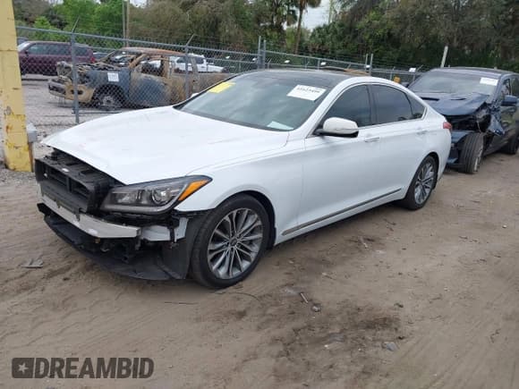 ✅ 2016 Hyundai Genesis 3.8L • VIN: KMHGN4JE6GU140327 • Lot: 41623499. Wystawiony na IAAI z przebiegiem 72 942 mil. Bezpłatny archiwum sprzedaży aukcyjnych z USA i szczegółowy raport historii pojazdu na DreamBid. Zdjęcie 2.