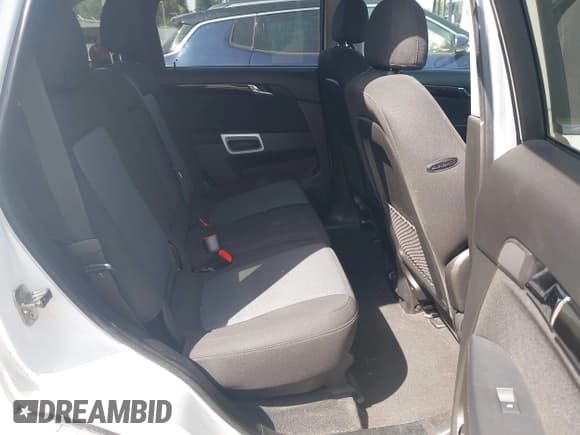 ✅ 2014 Chevrolet Captiva Sport LS • VIN: 3GNAL2EK8ES648209 • Lot: 42235217. Wystawiony na IAAI z przebiegiem 130 342 mil. Bezpłatny archiwum sprzedaży aukcyjnych z USA i szczegółowy raport historii pojazdu na DreamBid. Zdjęcie 8.