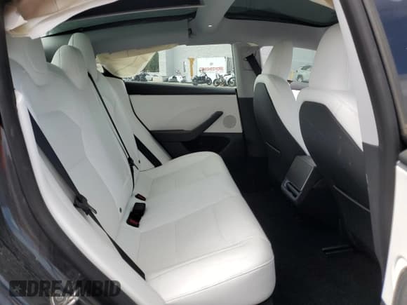 ✅ 2024 Tesla Model 3 • VIN: 5YJ3E1EA8RF849264 • Lot: 49284825. Wystawiony na Copart z przebiegiem 2 750 mil. Bezpłatny archiwum sprzedaży aukcyjnych z USA i szczegółowy raport historii pojazdu na DreamBid. Zdjęcie 11.