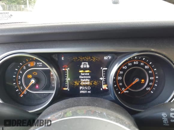 ✅ 2021 Jeep Wrangler Unlimited Sahara • VIN: 1C4HJXEN9MW506930 • Lot: 42571985. Listed on IAAI with 39,031 mi. Free auction sales archive from the USA and detailed vehicle history report at DreamBid. Image 7.