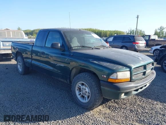 ✅ 2000 Dodge Dakota • VIN: 1B7GL22X3YS547193 • Lot: 42073887. Wystawiony na IAAI z przebiegiem 115 429 mil. Bezpłatny archiwum sprzedaży aukcyjnych z USA i szczegółowy raport historii pojazdu na DreamBid. Zdjęcie 1.