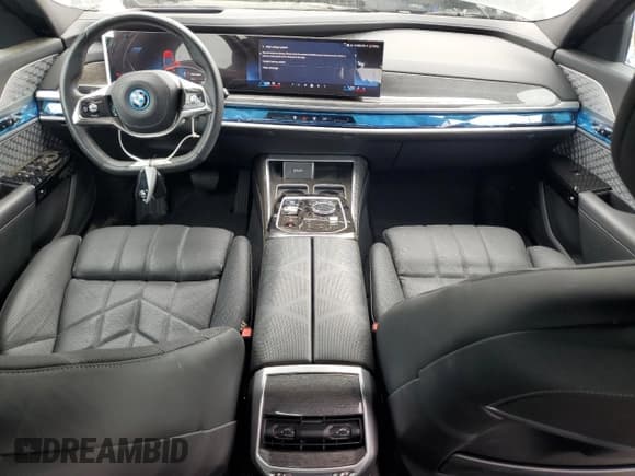 ✅ 2023 BMW i7 xDrive60 • VIN: WBY53EJ05PCL42785 • Lot: 64402905. Listed on Copart with 30,188 mi. Free auction sales archive from the USA and detailed vehicle history report at DreamBid. Image 8.