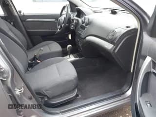 ✅ 2011 Chevrolet Aveo 1LT • VIN: KL1TD5DE9BB188052 • Lot: 41919640. Wystawiony na IAAI z przebiegiem 103 199 mil. Bezpłatny archiwum sprzedaży aukcyjnych z USA i szczegółowy raport historii pojazdu na DreamBid. Zdjęcie 5.