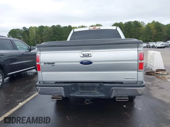 ✅ 2013 Ford F-150 XLT • VIN: 1FTEW1CMXDFB31903 • Лот: 43434352. Опубликован ранее на IAAI с пробегом 153 055 миль. Бесплатный доступ к архиву аукционных продаж из США и подробный отчёт об истории автомобиля на DreamBid. Изображение 16.