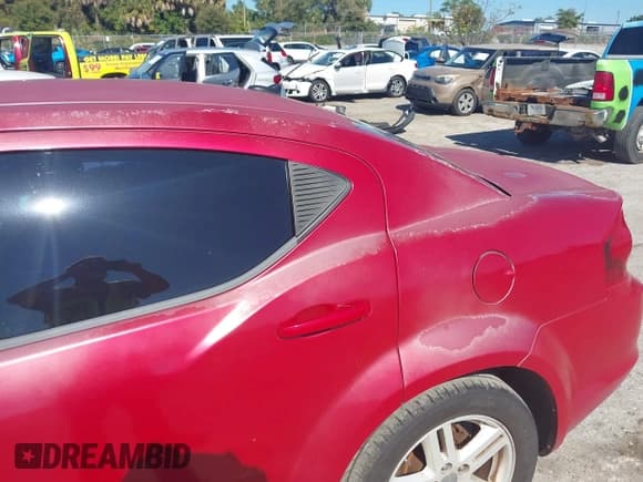 ✅ 2013 Dodge Avenger SXT • VIN: 1C3CDZCB7DN626466 • Лот: 43680583. Опубликован ранее на IAAI с пробегом 255 300 миль. Бесплатный доступ к архиву аукционных продаж из США и подробный отчёт об истории автомобиля на DreamBid. Изображение 6.