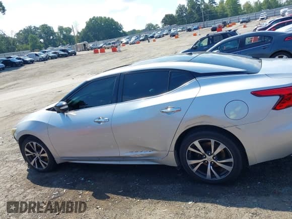 ✅ 2016 Nissan Maxima SR • VIN: 1N4AA6AP5GC425213 • Lot: 43116947. Listed on IAAI with 159,355 mi. Free auction sales archive from the USA and detailed vehicle history report at DreamBid. Image 14.