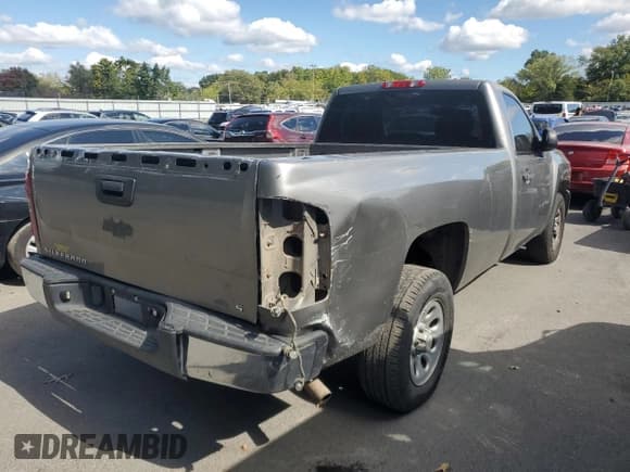✅ 2008 Chevrolet Silverado 1500 Work Truck • VIN: 1GCEC14X68Z306640 • Lot: 72588444. Wystawiony na Copart z przebiegiem Nie podano. Bezpłatny archiwum sprzedaży aukcyjnych z USA i szczegółowy raport historii pojazdu na DreamBid. Zdjęcie 3.