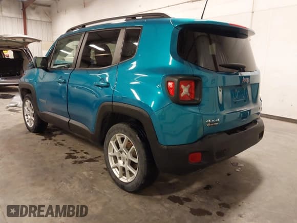 ✅ 2021 Jeep Renegade Latitude • VIN: ZACNJDBBXMPM57307 • Lot: 43566063. Wystawiony na IAAI z przebiegiem 68 084 mil. Bezpłatny archiwum sprzedaży aukcyjnych z USA i szczegółowy raport historii pojazdu na DreamBid. Zdjęcie 3.