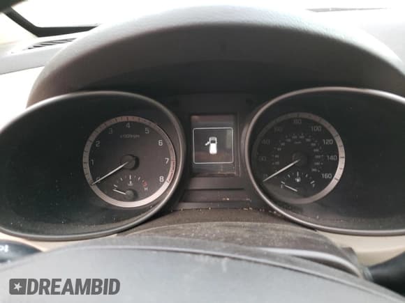 ✅ 2017 Hyundai Santa Fe 2.4L • VIN: 5XYZUDLB4HG488343 • Lot: 67198472. Listed on Copart with Not provided. Free auction sales archive from the USA and detailed vehicle history report at DreamBid. Image 8.