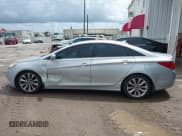 ✅ 2013 Hyundai Sonata SE • VIN: 5NPEC4AC6DH662364 • Лот: 43070922. Опубликован ранее на IAAI с пробегом 102 558 миль. Бесплатный доступ к архиву аукционных продаж из США и подробный отчёт об истории автомобиля на DreamBid. Изображение 14.