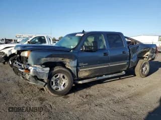 ✅ 2006 Chevrolet Silverado 2500HD LT2 • VIN: 1GCHK23D46F220352 • Lot: 48016075. Wystawiony na Copart z przebiegiem 190 419 mil. Bezpłatny archiwum sprzedaży aukcyjnych z USA i szczegółowy raport historii pojazdu na DreamBid. Zdjęcie 1.