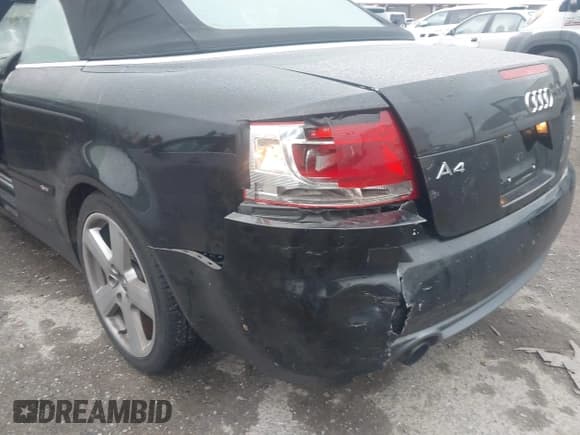 ✅ 2009 Audi A4 3.2L • VIN: WAUDH48H79K007828 • Лот: 43697711. Опубликован ранее на IAAI с пробегом 92 698 миль. Бесплатный доступ к архиву аукционных продаж из США и подробный отчёт об истории автомобиля на DreamBid. Изображение 6.