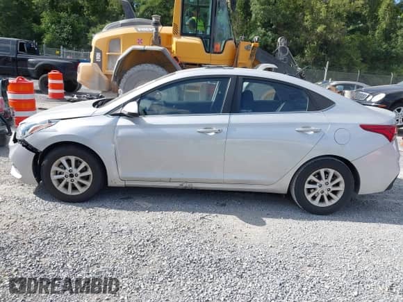 2020 Hyundai Accent SE с VIN 3KPC24A62LE108214, выставлен на аукционе IAAI как лот 43060126 с пробегом 101 705 миль миль и . История ставок и продаж доступна на DreamBid. Изображение 14.