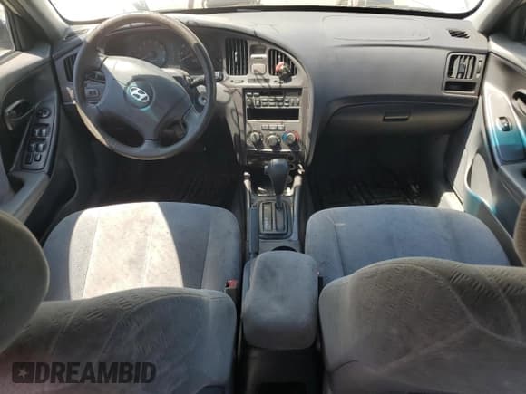 ✅ 2005 Hyundai Elantra GLS • VIN: KMHDN46D45U121596 • Lot: 58919815. Wystawiony na Copart z przebiegiem Nie podano. Bezpłatny archiwum sprzedaży aukcyjnych z USA i szczegółowy raport historii pojazdu na DreamBid. Zdjęcie 8.