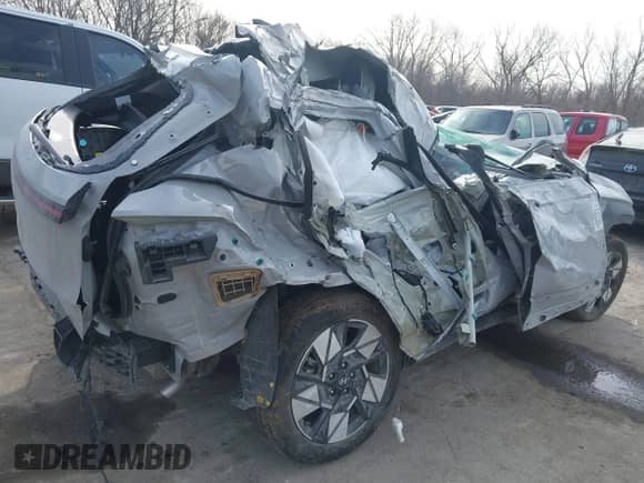 2025 Hyundai Kona SEL with VIN KM8HBCAB6SU202525, listed as a IAAI auction lot 41697254 with 10,279 mi miles and . Bid and sale history available at DreamBid. Image 14.