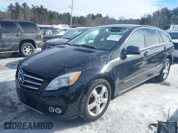 ✅ 2011 Mercedes-Benz R 350 • VIN: 4JGCB6FE0BA115851 • Lot: 41539182. Listed on IAAI with 108,517 mi. Free auction sales archive from the USA and detailed vehicle history report at DreamBid. Image 2.