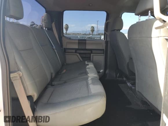 ✅ 2018 Ford F-250 Lariat • VIN: 1FT7W2BT0JEB10874 • Lot: 70742215. Listed on Copart with 126,863 mi. Free auction sales archive from the USA and detailed vehicle history report at DreamBid. Image 10.