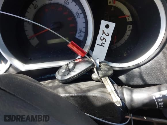 ✅ 2013 Toyota Tacoma • VIN: 5TFJX4CN5DX030249 • Лот: 41810560. Опубликован ранее на IAAI с пробегом 177 680 миль. Бесплатный доступ к архиву аукционных продаж из США и подробный отчёт об истории автомобиля на DreamBid. Изображение 11.