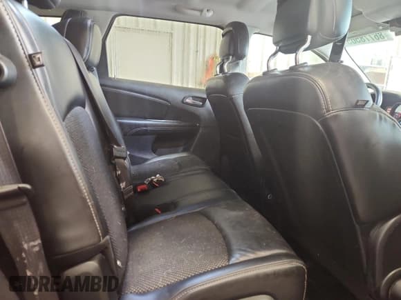 ✅ 2017 Dodge Journey Crossroad Plus • VIN: 3C4PDDGG5HT553383 • Лот: 86778505. Опубликован ранее на Copart с пробегом 156 796 миль. Бесплатный доступ к архиву аукционных продаж из США и подробный отчёт об истории автомобиля на DreamBid. Изображение 11.