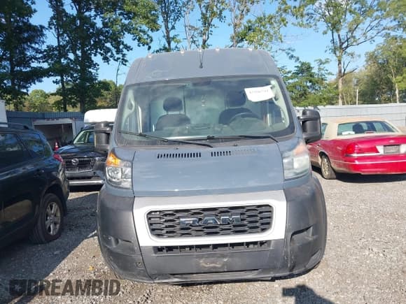 ✅ 2020 Ram ProMaster Cargo • VIN: 3C6URVJG9LE108460 • Lot: 43266741. Listed on IAAI with 71,530 mi. Free auction sales archive from the USA and detailed vehicle history report at DreamBid. Image 12.