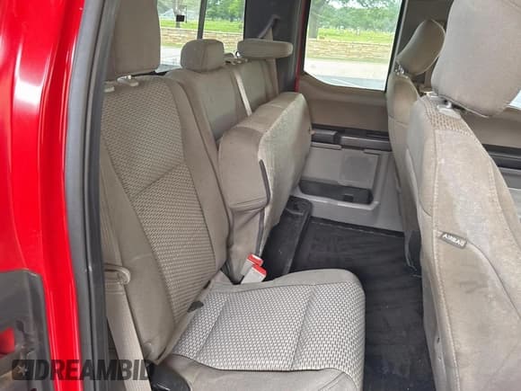 ✅ 2019 Ford F-150 XL • VIN: 1FTEX1C59KKF01247 • Lot: 61769045. Wystawiony na Copart z przebiegiem 150 652 mil. Bezpłatny archiwum sprzedaży aukcyjnych z USA i szczegółowy raport historii pojazdu na DreamBid. Zdjęcie 6.