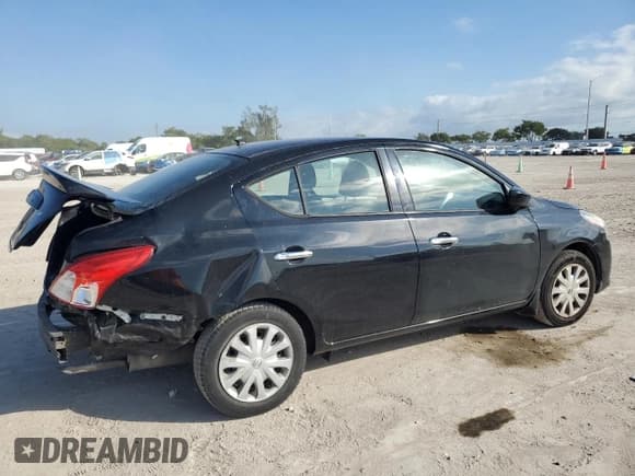 ✅ 2017 Nissan Versa SV • VIN: 3N1CN7AP2HL884981 • Lot: 93089885. Listed on Copart with 102,629 mi. Free auction sales archive from the USA and detailed vehicle history report at DreamBid. Image 3.